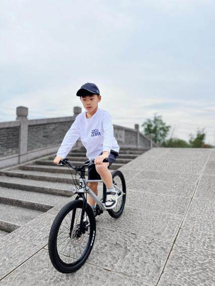 云图片