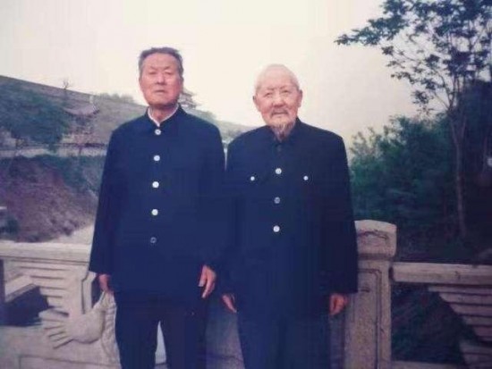 云图片