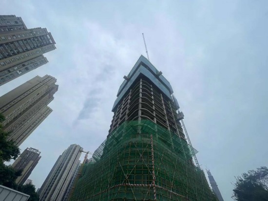 北京建工產業化公司成都錦江65畝項目6#樓主體結構順利封頂